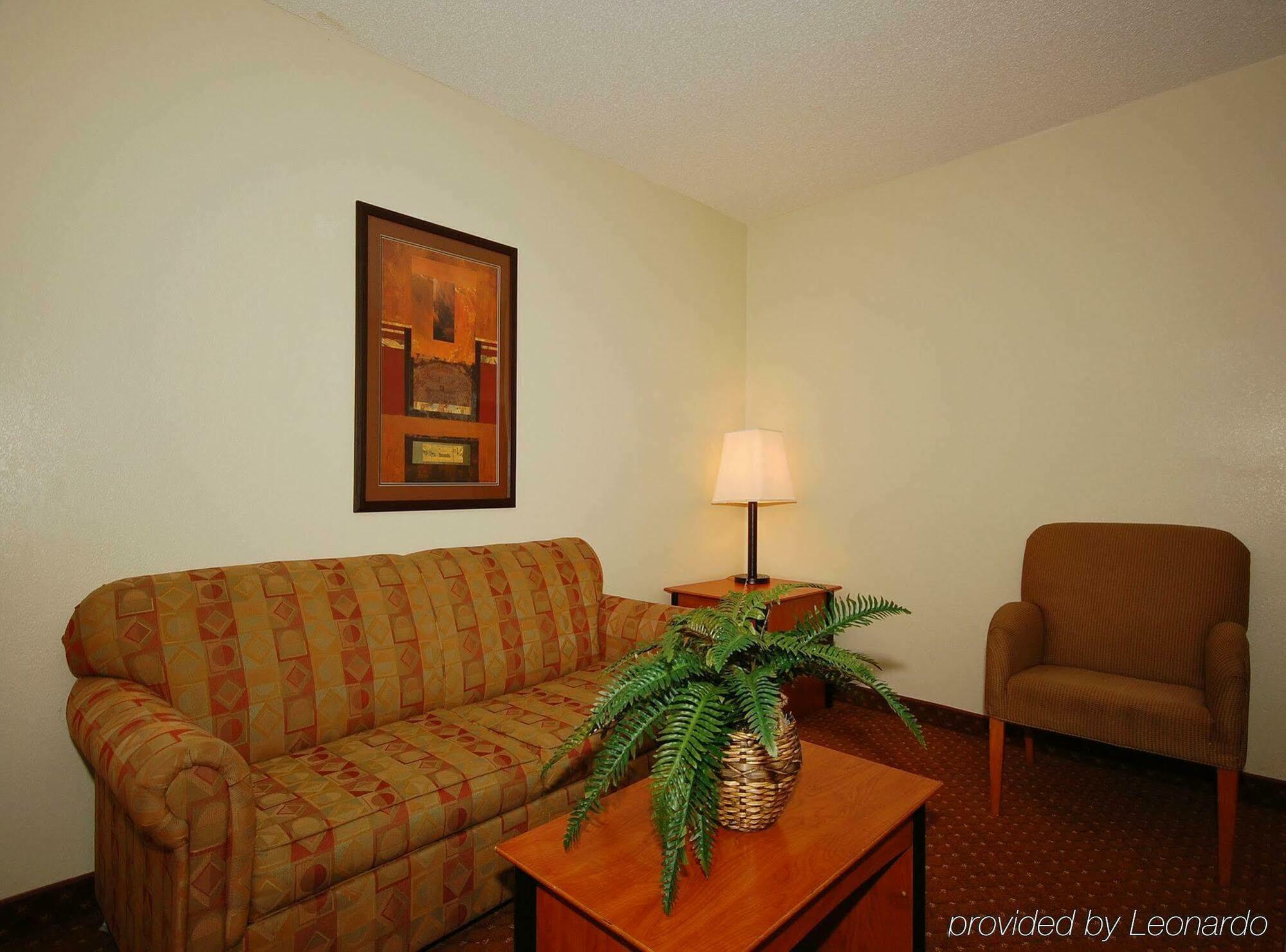 Baymont By Wyndham Hinesville Fort Stewart Area Quarto foto